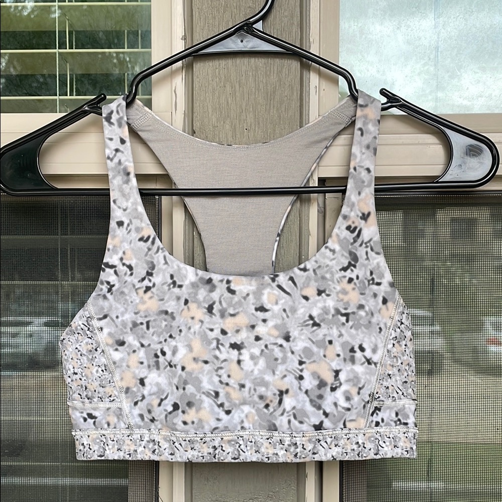 Lululemon Sports Bra Top Size 6 Grey Run Gym